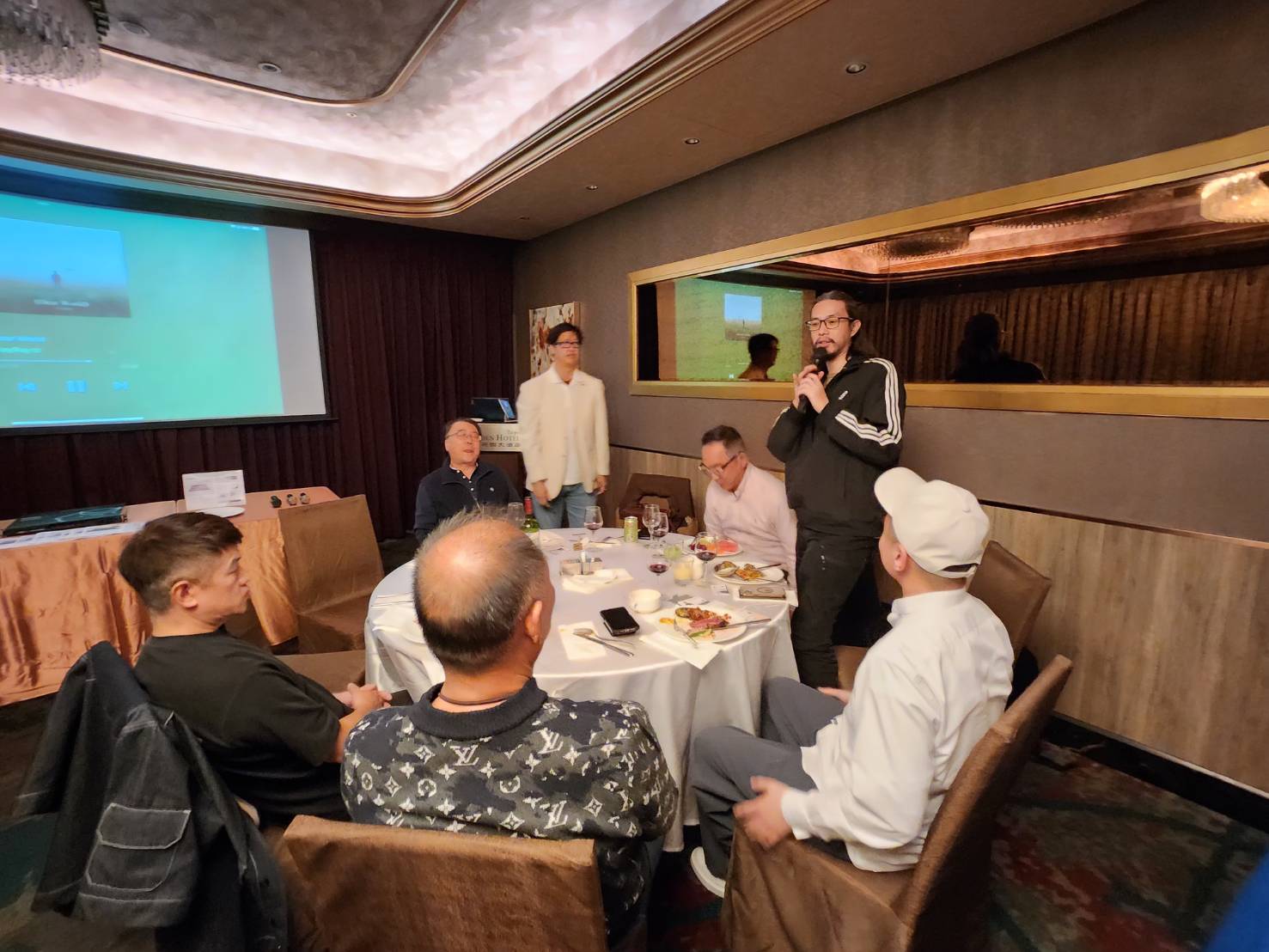 TUTIS AI Club 2025年終感恩交流活動 13